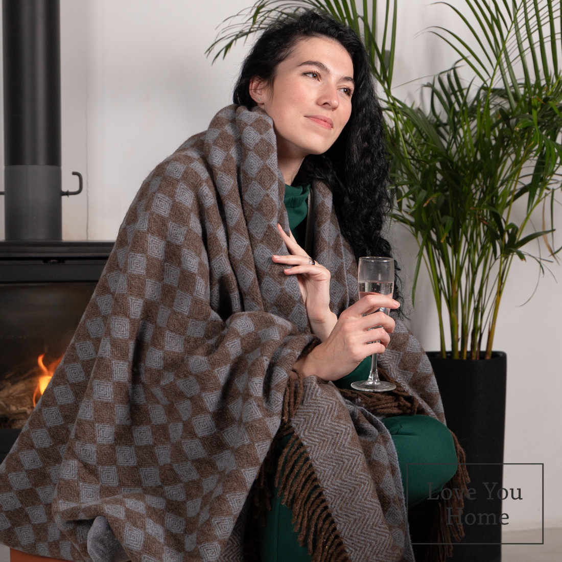Coperta in lana vergine motivo a rombi · 6